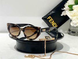 Picture of Fendi Sunglasses _SKUfw50174929fw